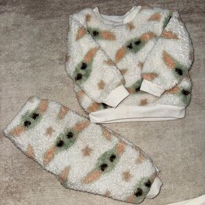 Star Wars Baby Yoda Sherpa Sweatshirt And Jogger Pants Set Size